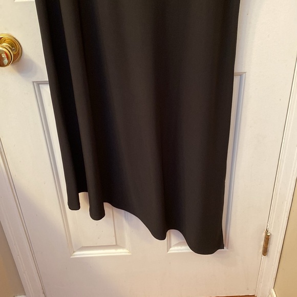 Irregular Hem Dress - Picture 2 of 3